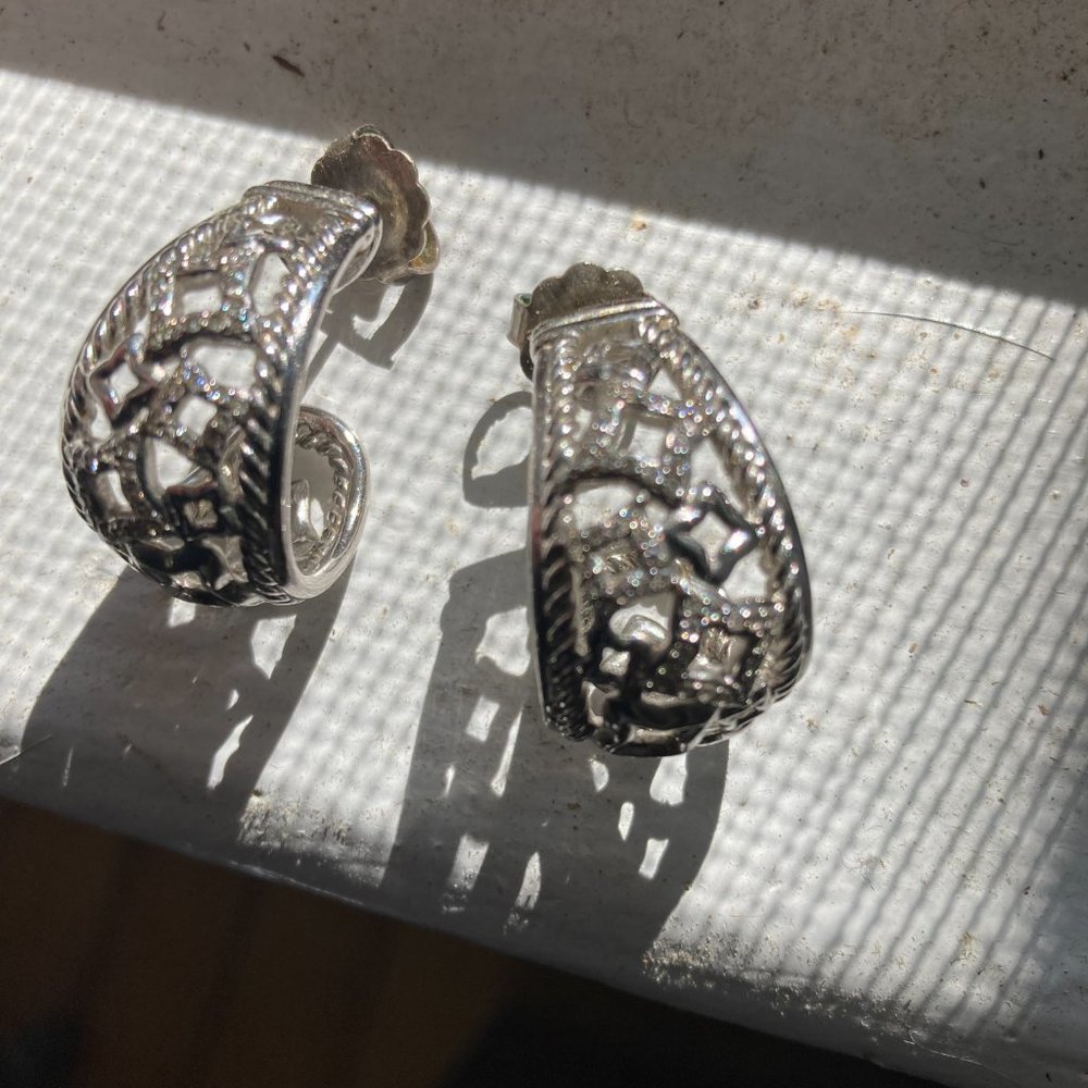 David Yurman Quatrefoil 18K White Gold and Diamonds - Picture 3 of 6